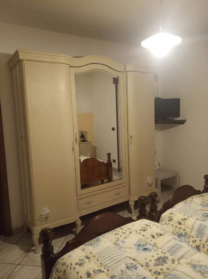 Bed&breakfast Mezzaluna Feletto Exterior foto